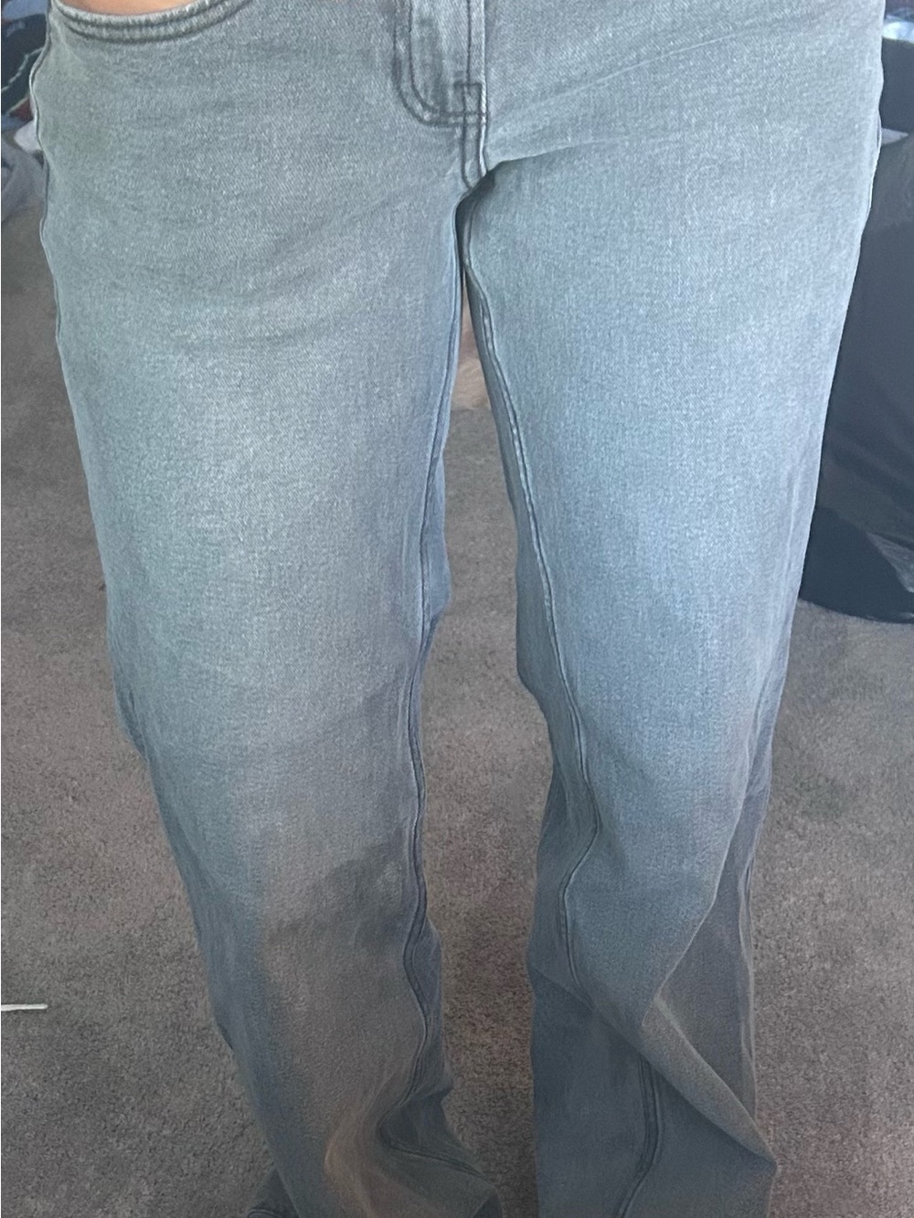 Casual Straight-Leg Jeans in Light grey